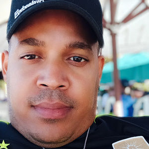 Meet your Posher, Robinson